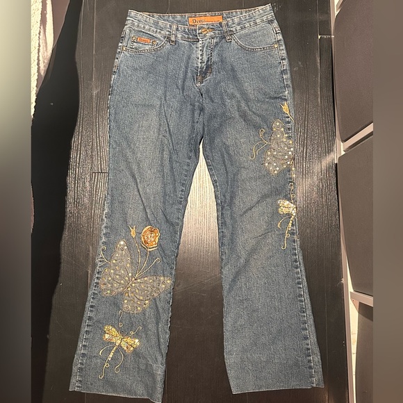 Embroidered Blue Jeans with Butterfly Design - Picture 1 of 4